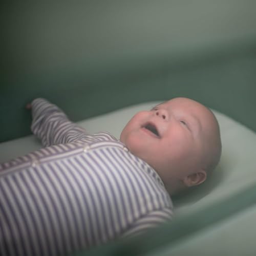 Maxi-Cosi Iora Beistellbett – faltbarer Co-Sleeper 0–6 Mon. (bis 9 kg), höhen- & neigbar, inkl. Matratze, großem Korb & Tragetasche, Graphite